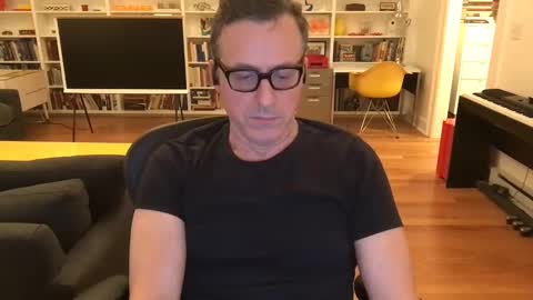 Skyline3371 online show from December 21, 6:30 am