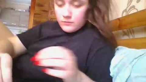 skyressie333 online show from February 26, 10:07 am