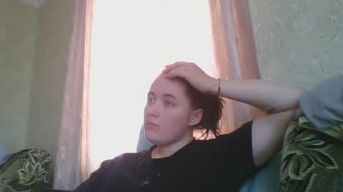 Snapshot of skyressie333 chatting on October 27, 7:52 am skyressie333 online show from October 27, 7:52 am