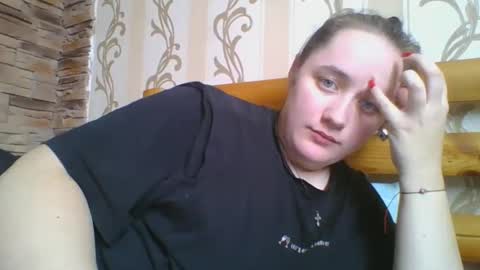 skyressie333 online show from February 11, 9:24 am