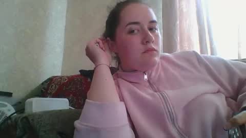 skyressie333 online show from May 30, 12:36 pm