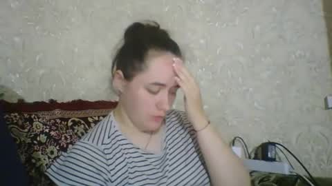 Snapshot of skyressie333 chatting on October 24, 7:25 pm skyressie333 online show from October 24, 7:25 pm