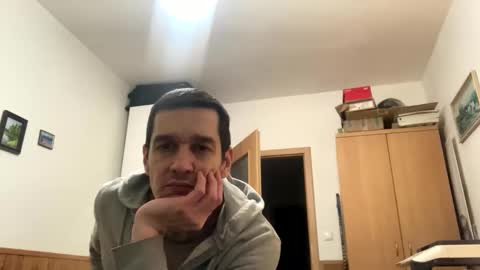 Snapshot of slabyhrac chatting on February 15, 2:37 am slabyhrac online show from February 15, 2:37 am