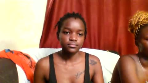 Snapshot of sleek_ass chatting on March 11, 10:31 pm sleek_ass online show from March 11, 10:31 pm