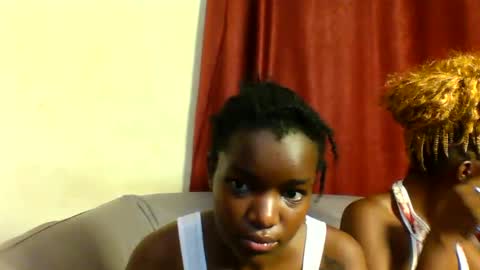 Snapshot of sleek_ass chatting on March 10, 1:00 pm sleek_ass online show from March 10, 1:00 pm
