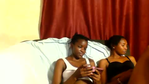 Snapshot of sleek_ass chatting on March 11, 3:14 am sleek_ass online show from March 11, 3:14 am