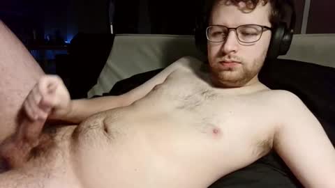 slender_slit online show from December 21, 8:21 am