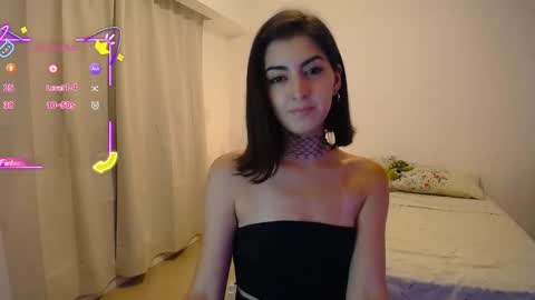 Snapshot of slimbaby69 chatting on October 19, 1:32 am Ivi online show from October 19, 1:32 am