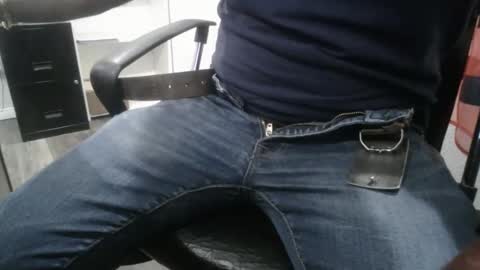 slimjimorange9 online show from October 3, 7:22 pm