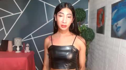 slimprettyjoira online show from April 21, 1:09 am