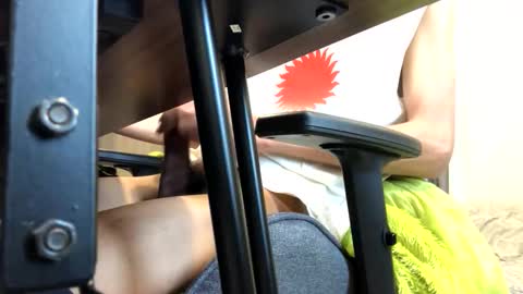 slimslimxxx online show from April 4, 3:02 am