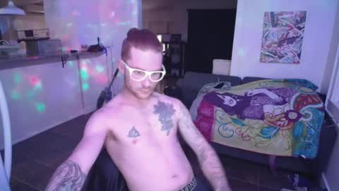 slomoblendz online show from March 9, 7:45 am