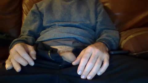 Snapshot of slongtastical chatting on October 11, 6:07 am lilcox online show from October 11, 6:07 am