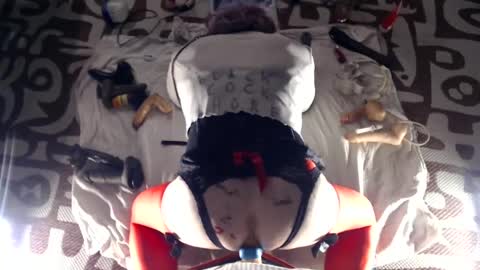 Snapshot of slutgurl_pdx chatting on December 20, 3:21 pm slutgurl_pdx online show from December 20, 3:21 pm