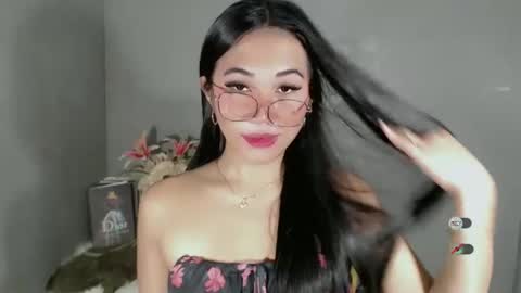 Snapshot of slutty_shanin chatting on January 9, 1:08 am SHANIN online show from January 9, 1:08 am