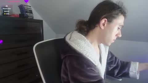 Natsu online show from February 3, 5:39 pm