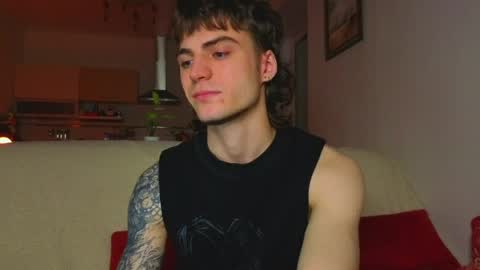 Gus online show from June 2, 10:12 pm