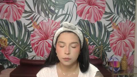 Mariana Torres online show from April 6, 1:01 pm