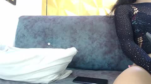 Small Hot19 online show from March 10, 5:50 pm