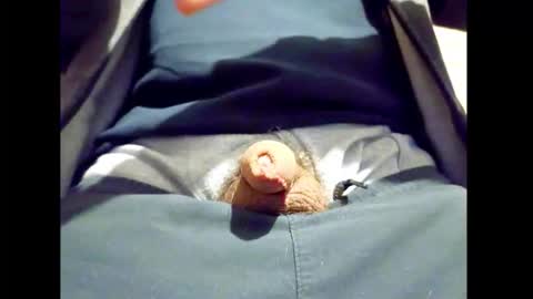 Small Hairy Uncut online show from March 17, 2:27 am