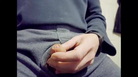 Small Hairy Uncut online show from November 19, 5:56 pm