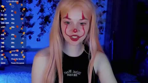 smallimpmeili online show from October 18, 8:13 pm