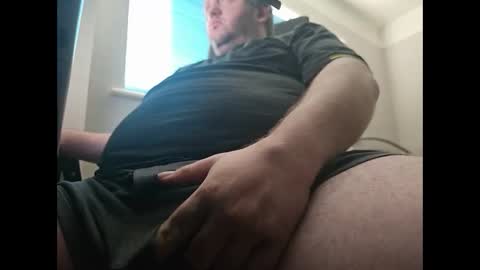 Snapshot of smallone19832 chatting on October 28, 9:10 am smallone19832 online show from October 28, 9:10 am