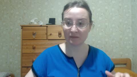 smart_rose online show from April 10, 8:13 pm