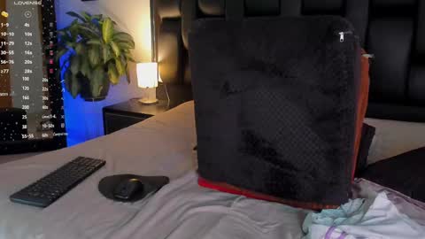 Jade Smiith online show from September 29, 11:15 pm