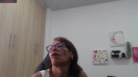 Smileth online show from November 10, 5:16 pm