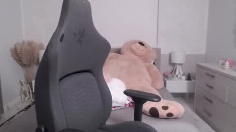 S online show from December 2, 12:34 am