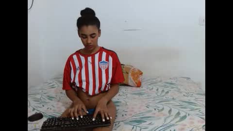 Smith y Mia online show from April 10, 4:33 pm