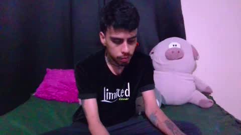 teddy online show from November 29, 9:17 am