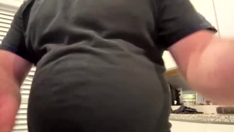 smokeymt420 online show from April 1, 8:26 am