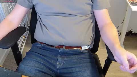 Sneakybill online show from January 13, 7:27 am