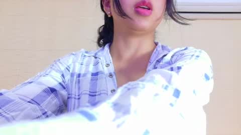 Snapshot of sneakyy_fantasy chatting on February 28, 6:54 am Hellen  online show from February 28, 6:54 am