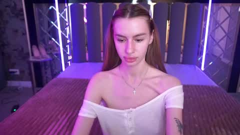 snow_whiteeex online show from May 16, 10:36 am