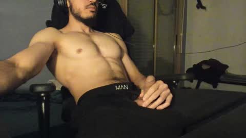 snxrzs online show from February 15, 11:14 pm