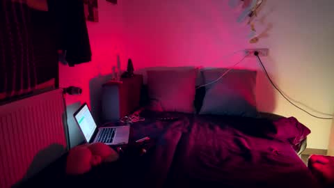 sweet-big-cock26 online show from November 6, 1:30 am