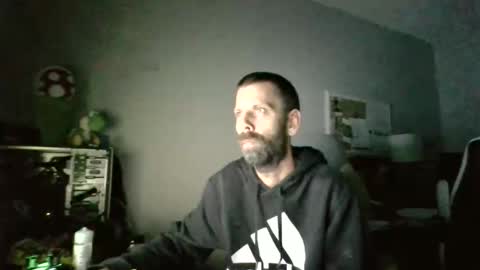 sockguy420 online show from December 20, 4:41 am