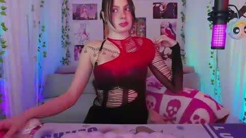 socvnt online show from May 10, 1:01 am
