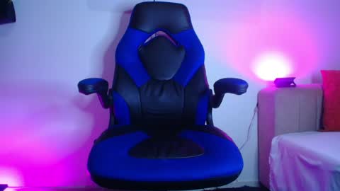 sooe online show from June 13, 4:12 am