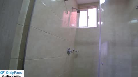 soffi_rousel_ online show from December 19, 5:30 pm