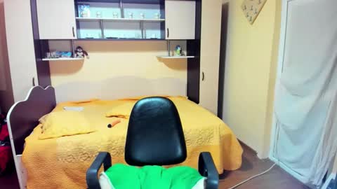 Soffy online show from May 28, 5:16 am