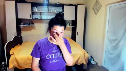 Soffy online show from June 5, 5:25 am