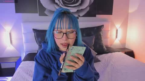 sofi_sp online show from October 7, 11:39 am