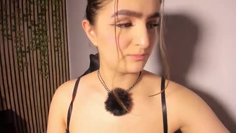 Skarlett online show from May 23, 8:05 pm
