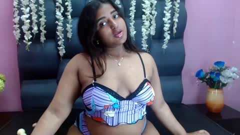 Snapshot of sofia_hernandeez_ chatting on February 15, 2:47 am Sofi online show from February 15, 2:47 am