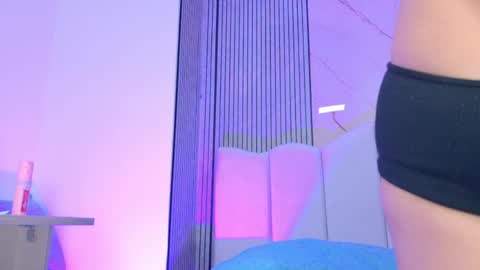 Sofia online show from April 18, 3:19 am