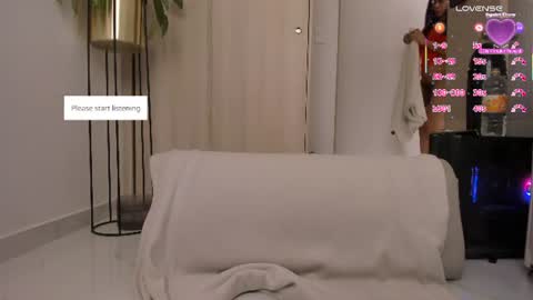 sofia_rivers_ online show from July 15, 1:38 pm
